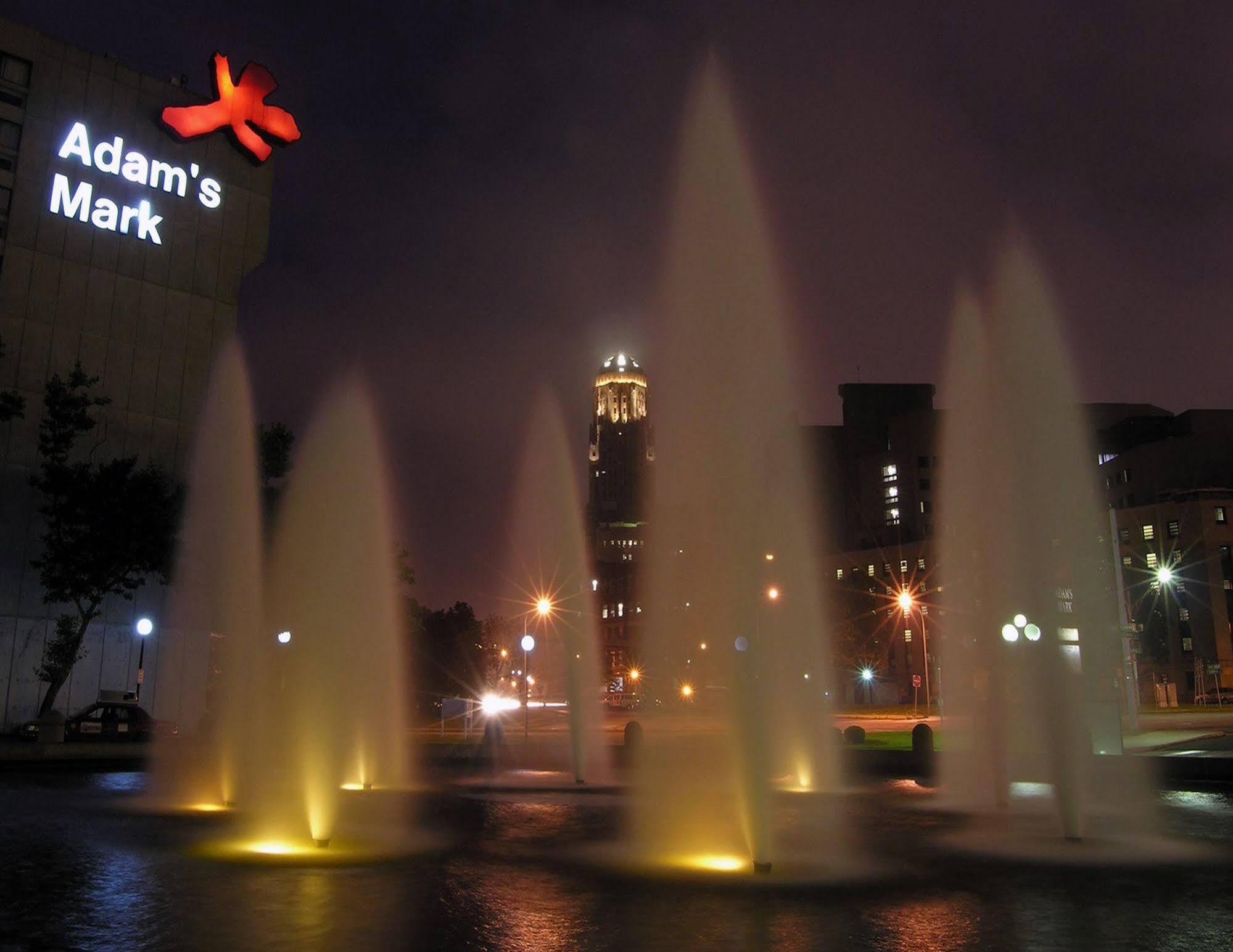 Ramada By Wyndham Buffalo Downtown Kültér fotó