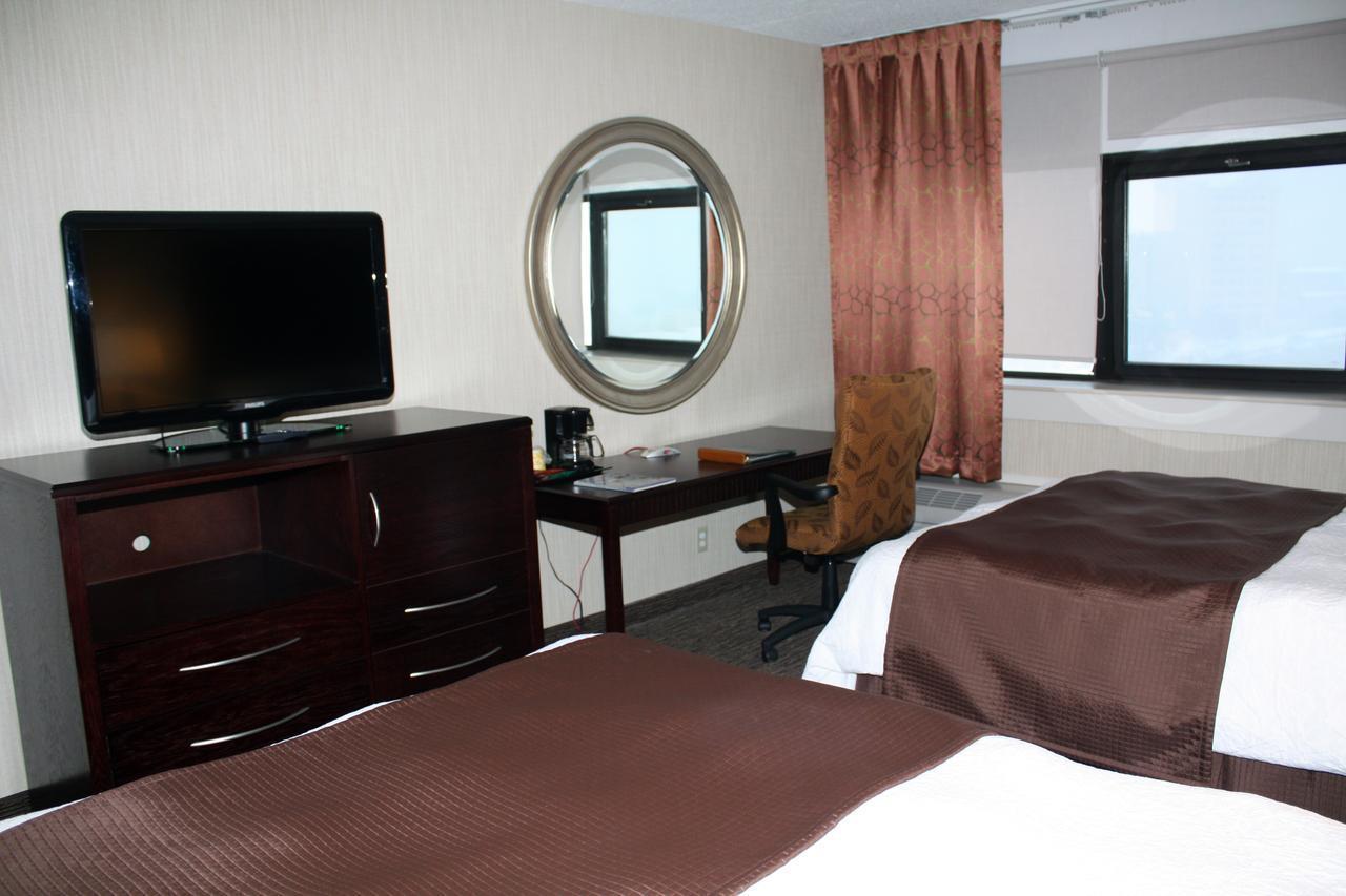 Ramada By Wyndham Buffalo Downtown Szoba fotó